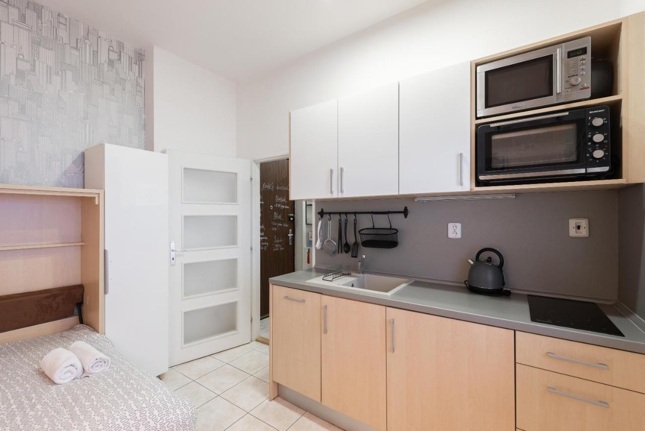 Lotus Apartment Prag Dış mekan fotoğraf
