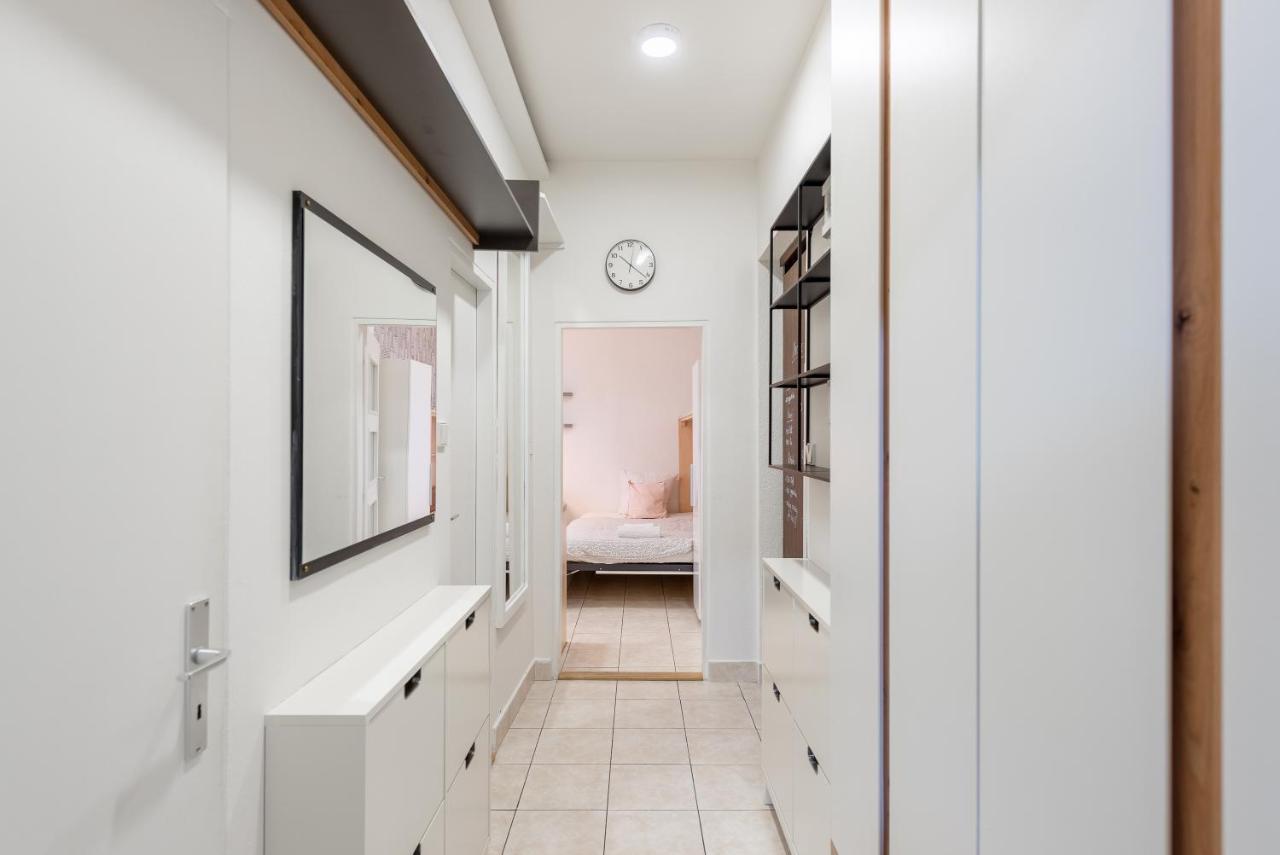 Lotus Apartment Prag Dış mekan fotoğraf