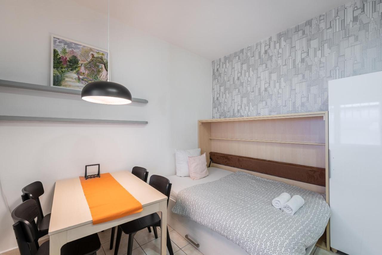 Lotus Apartment Prag Dış mekan fotoğraf
