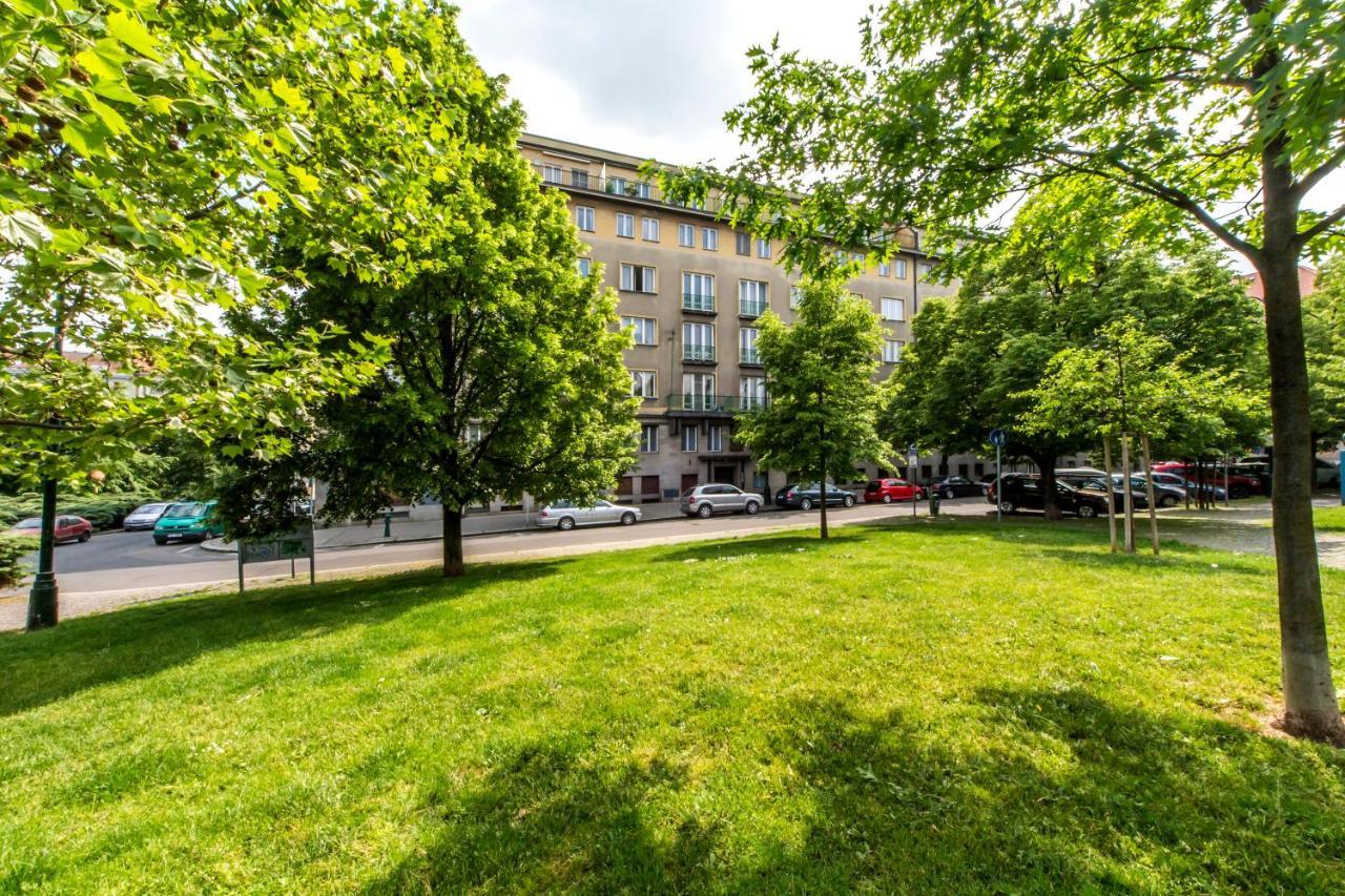 Lotus Apartment Prag Dış mekan fotoğraf